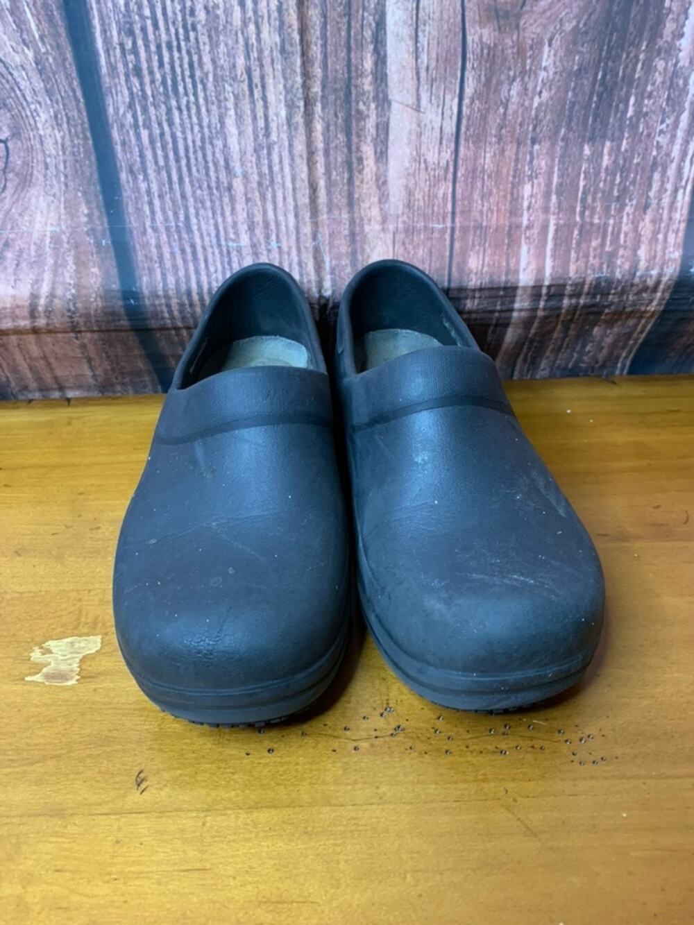 Crocs Women's Slip Resistant Work Clogs Black Size 6